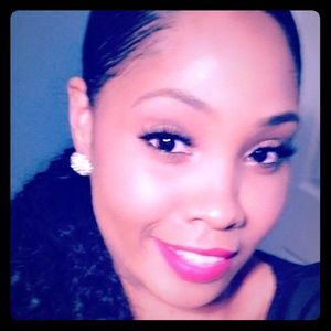 Meet your Posher, Phoenixx